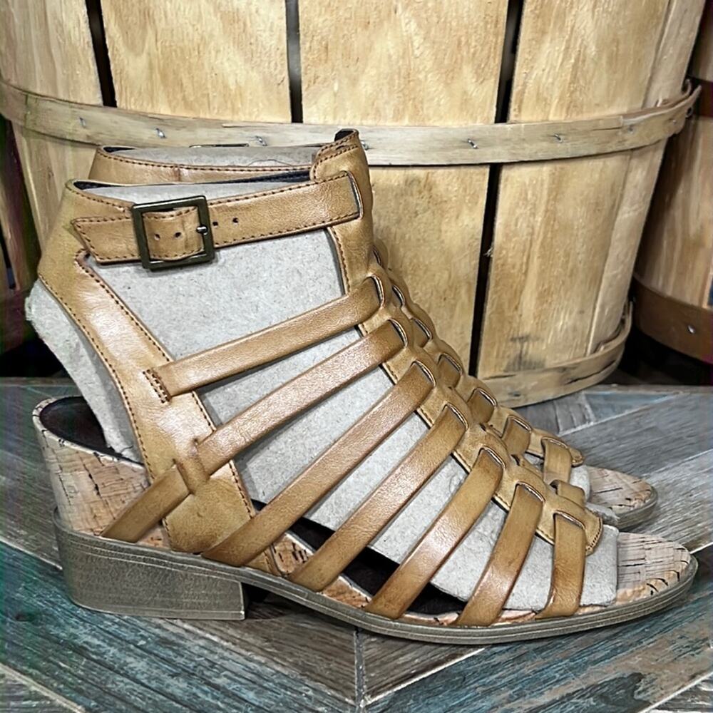 White Mountain Tan Strappy Wedge Sandals